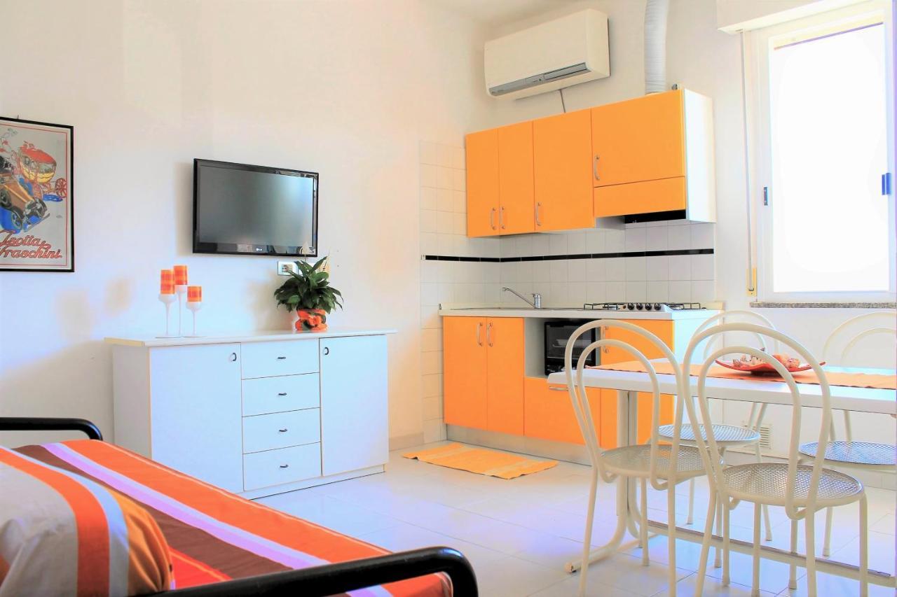 Residence Fiorella Cattolica Exterior foto