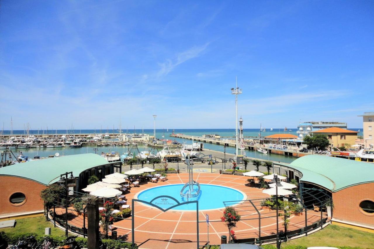 Residence Fiorella Cattolica Exterior foto
