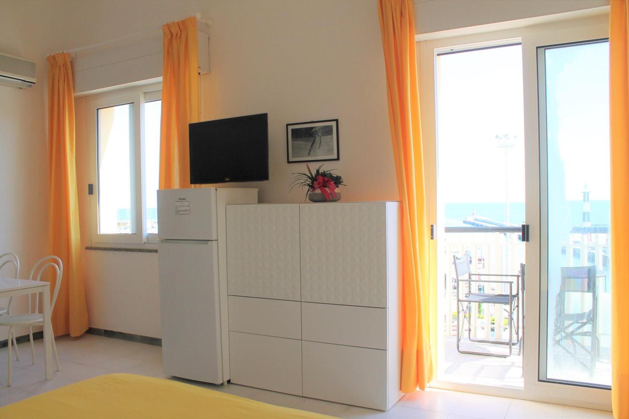 Residence Fiorella Cattolica Zimmer foto