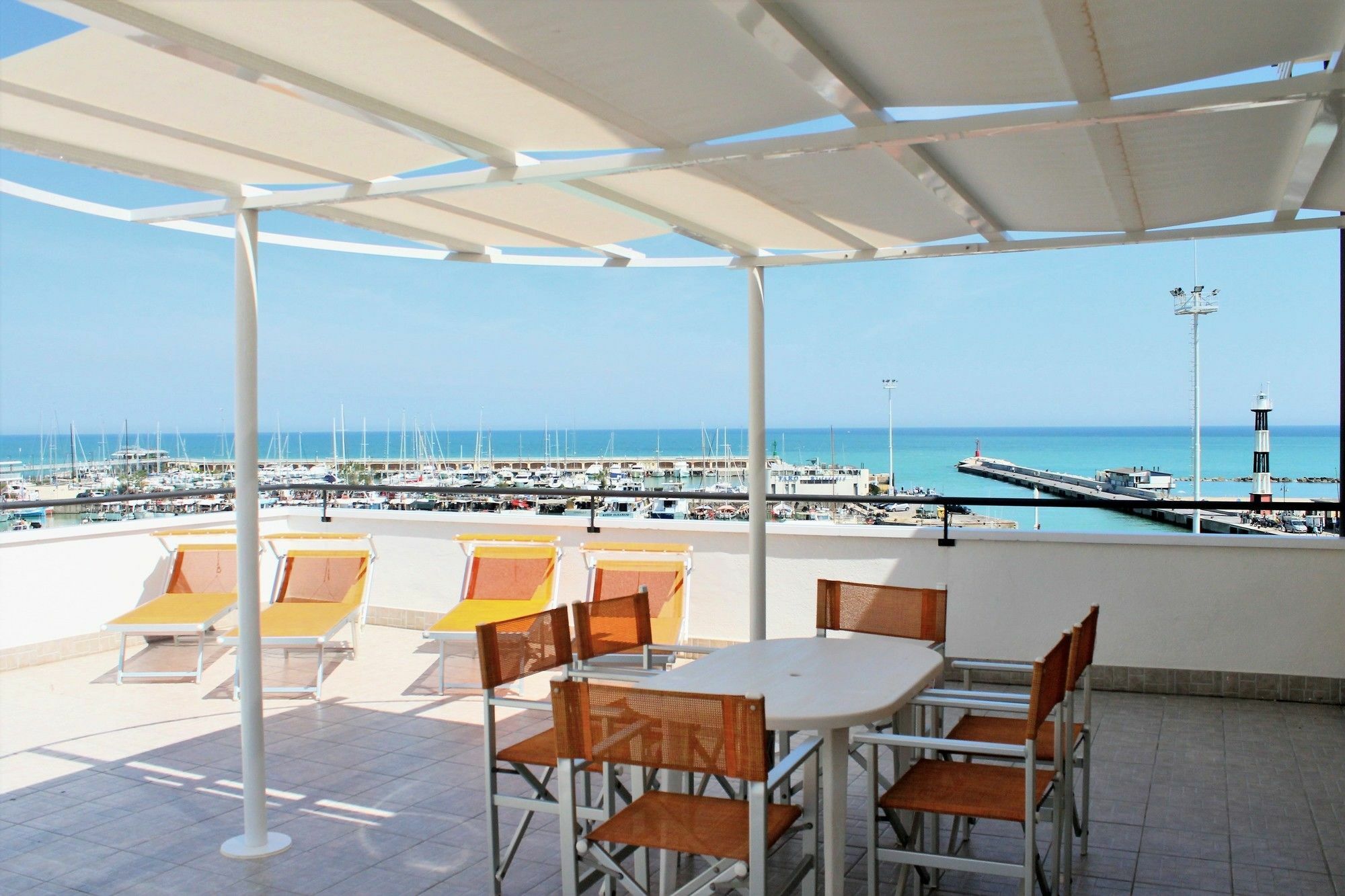 Residence Fiorella Cattolica Exterior foto